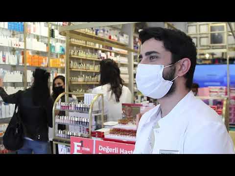 Eczacı Sema Uysal Zeybek