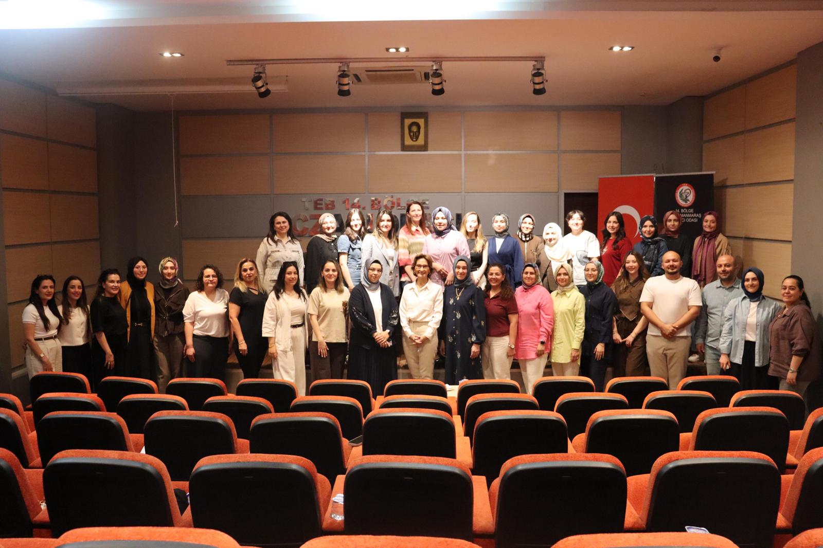 Sema Uysal Zeybek MasterClass Eğitimleri Kahramanmaraş'ta Eczacılarla Buluştu